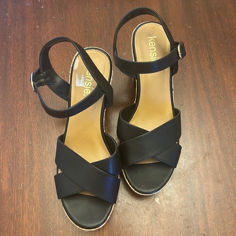Kensie Carsyn black open toed cork platform heeled sandals Size 9 EUC